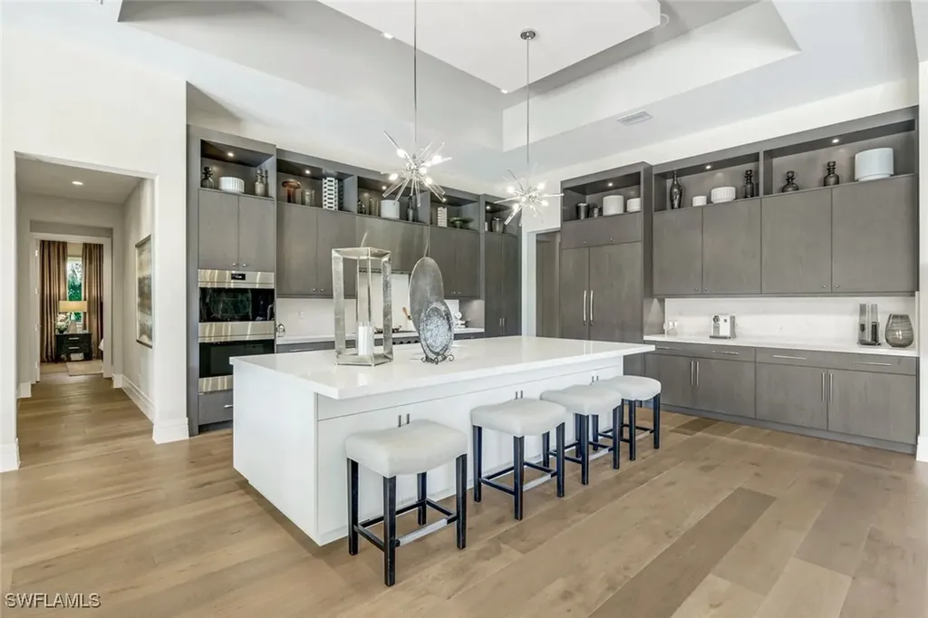 112 Hickory Road Naples FL 34108