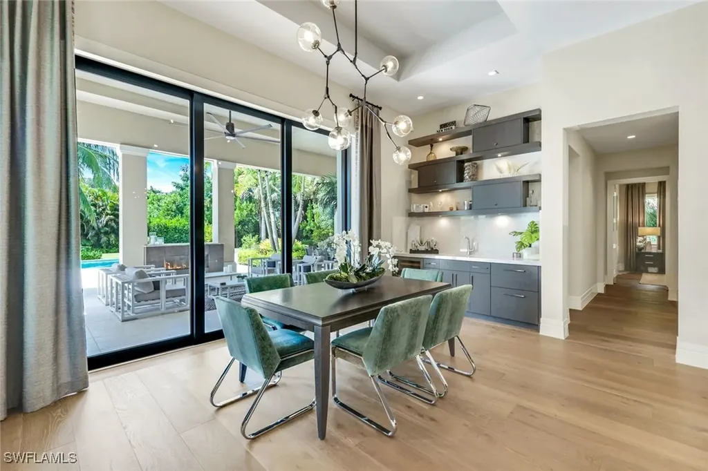 112 Hickory Road Naples FL 34108