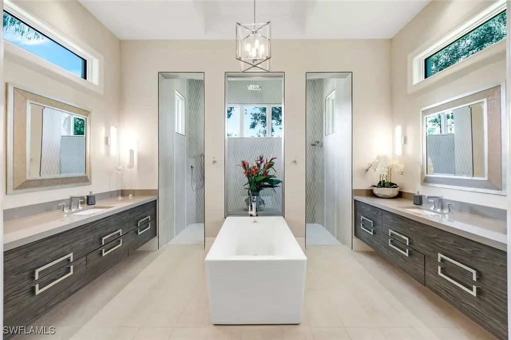 112 Hickory Road Naples FL 34108