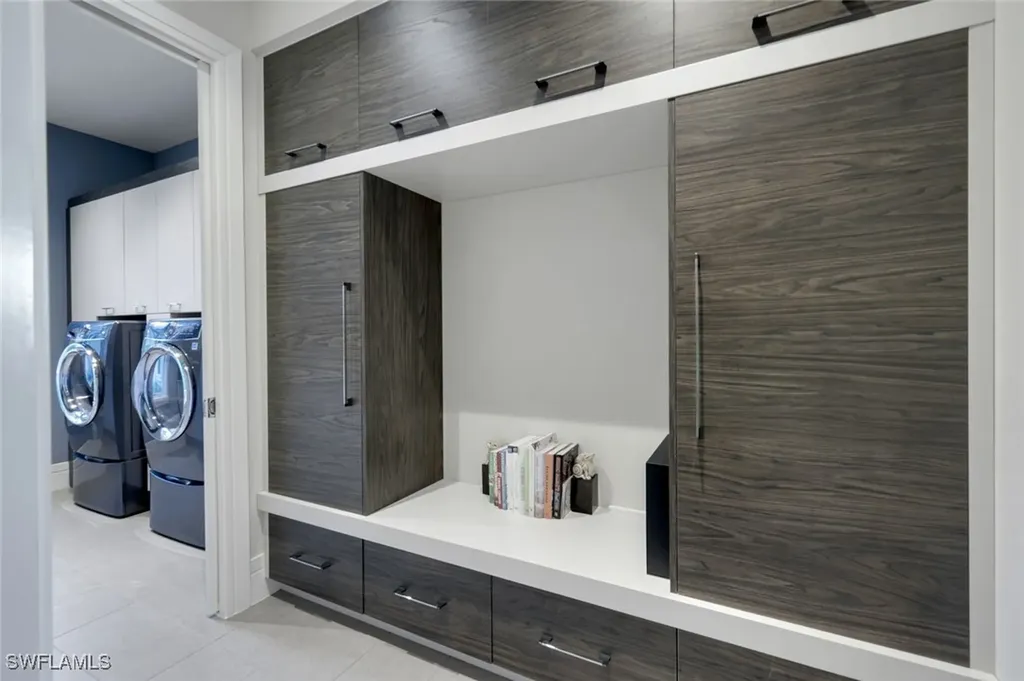 112 Hickory Road Naples FL 34108