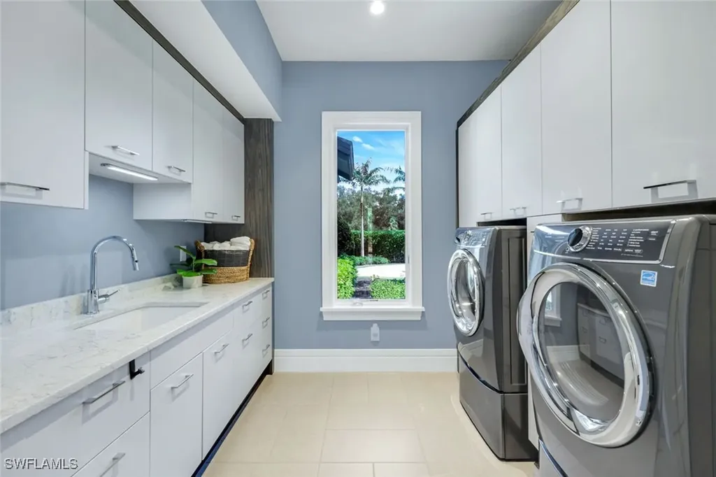 112 Hickory Road Naples FL 34108