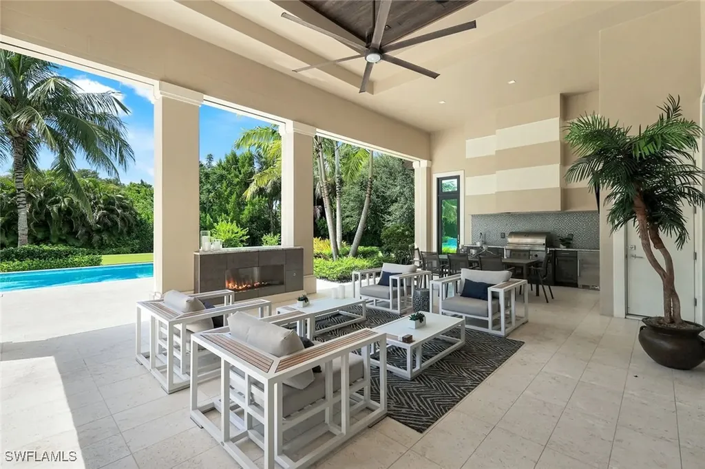 112 Hickory Road Naples FL 34108