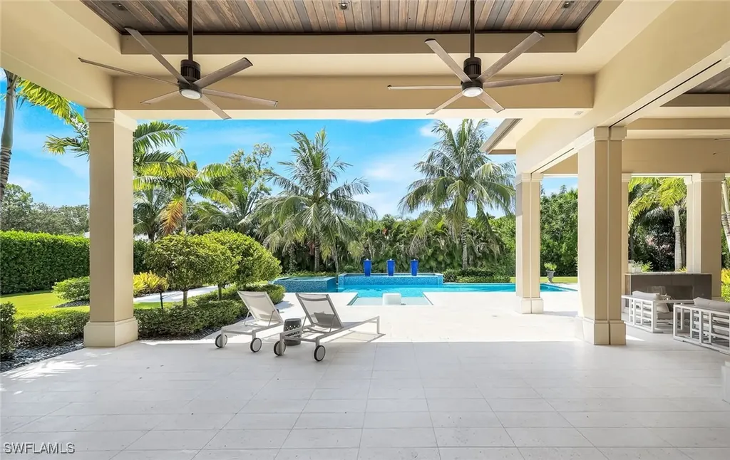 112 Hickory Road Naples FL 34108