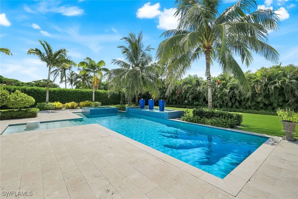 112 Hickory Road Naples FL 34108