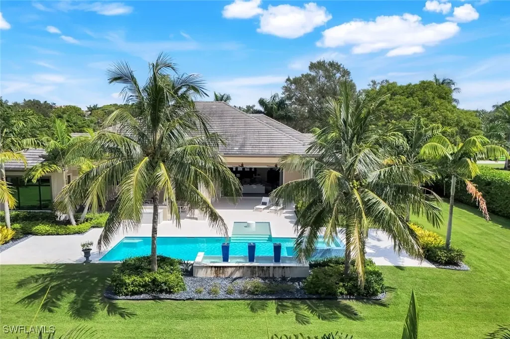 112 Hickory Road Naples FL 34108