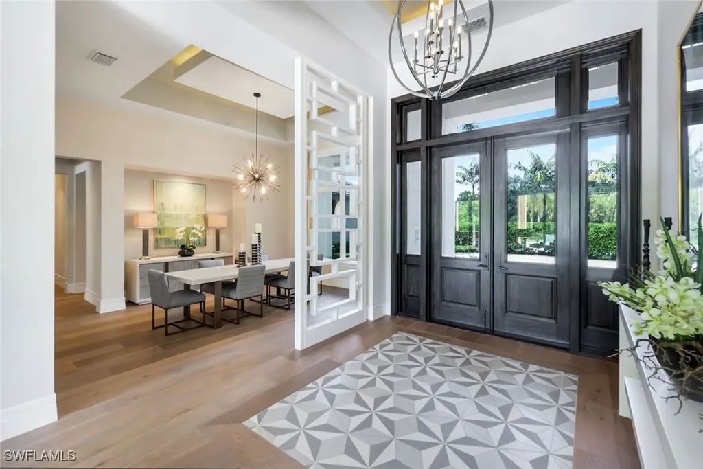 112 Hickory Road Naples FL 34108