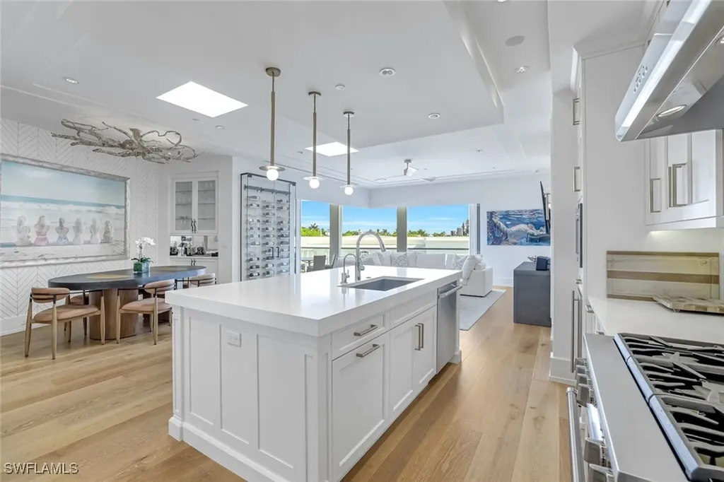 382 12th Avenue S Naples FL 34102