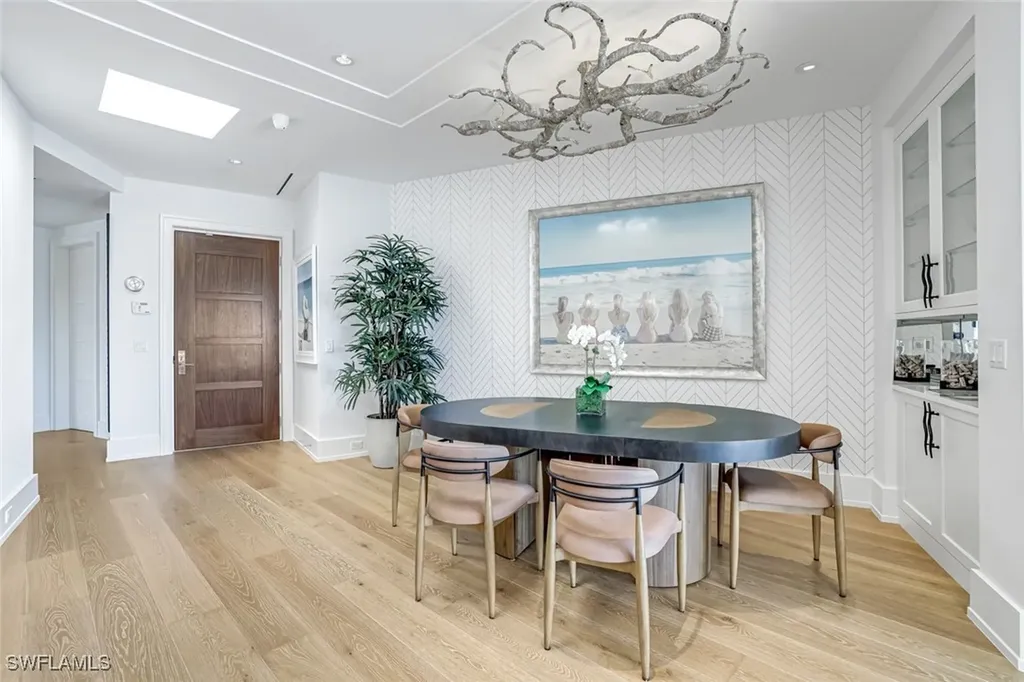 382 12th Avenue S Naples FL 34102