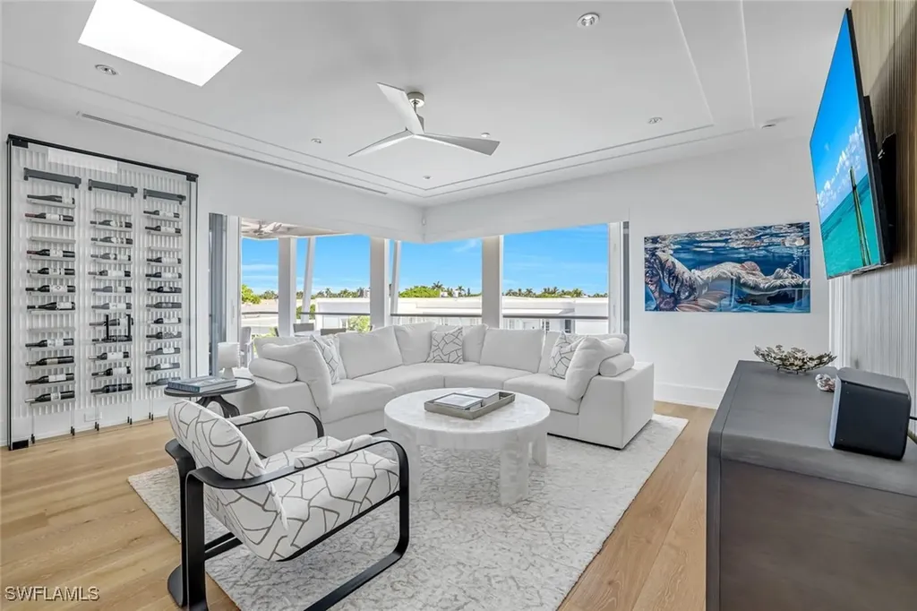 382 12th Avenue S Naples FL 34102