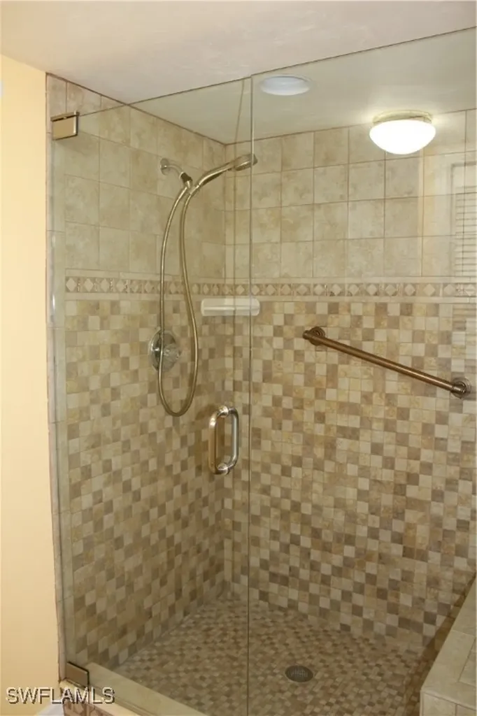 7360 Saint Ives Way Naples FL 34104