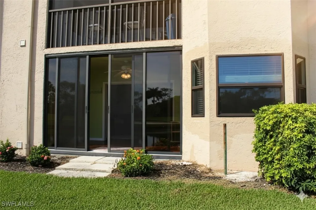 7360 Saint Ives Way Naples FL 34104