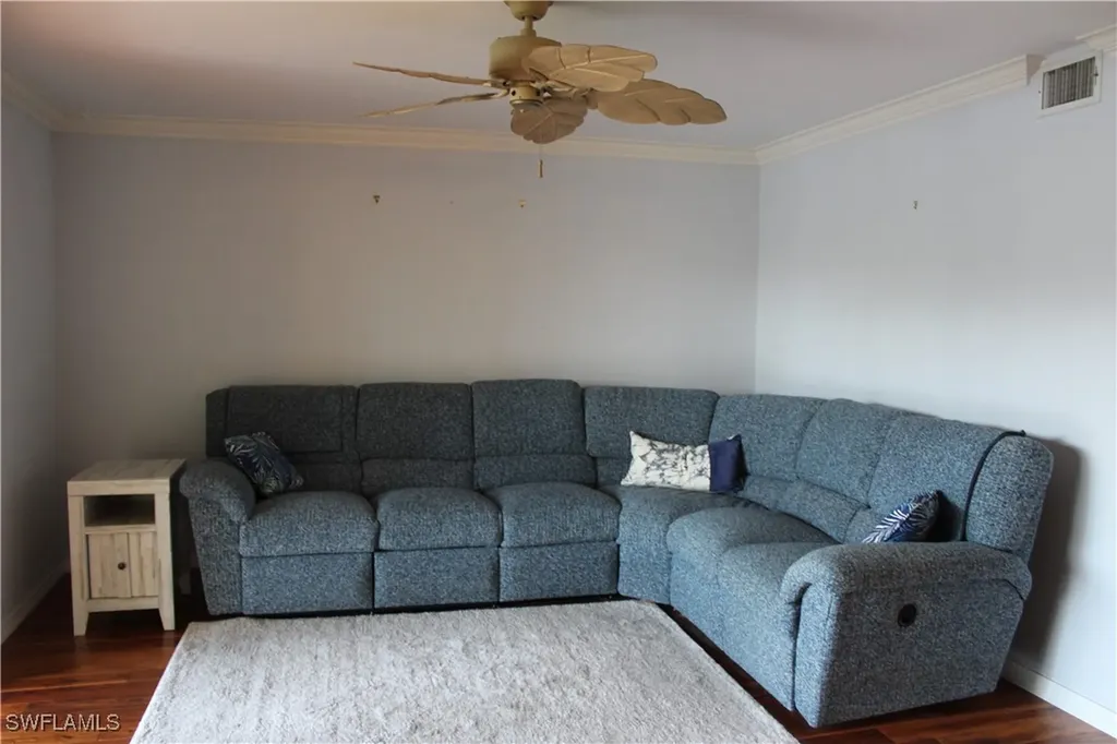 7360 Saint Ives Way Naples FL 34104