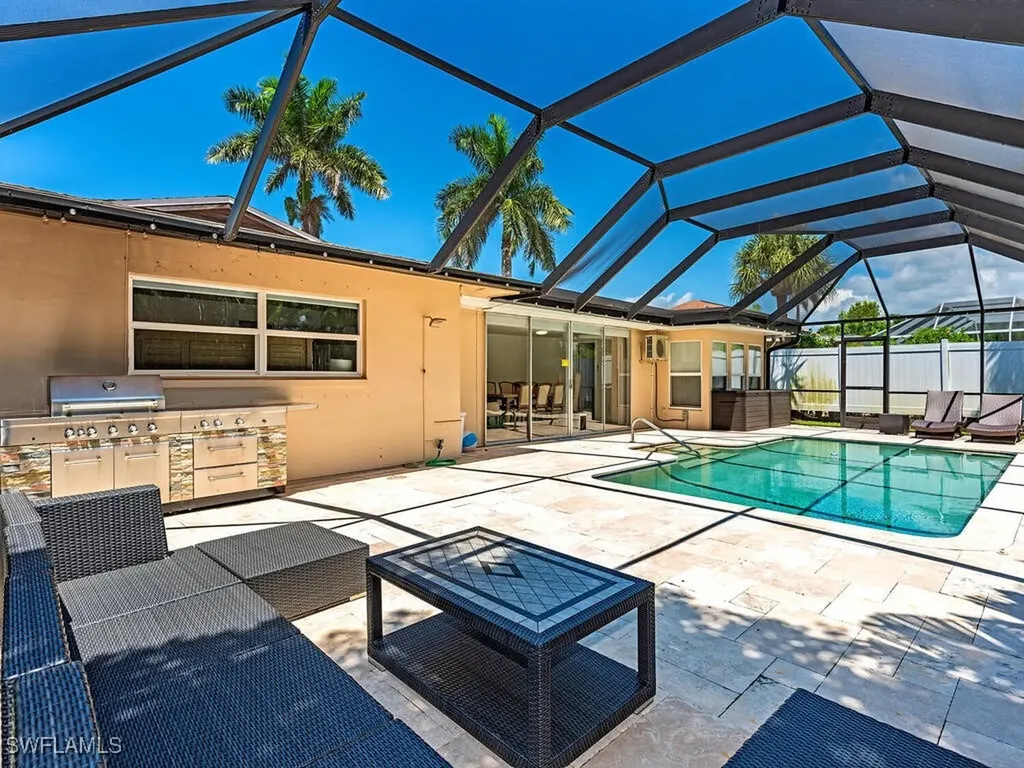 Naples FL, 152 Coral Vine Drive