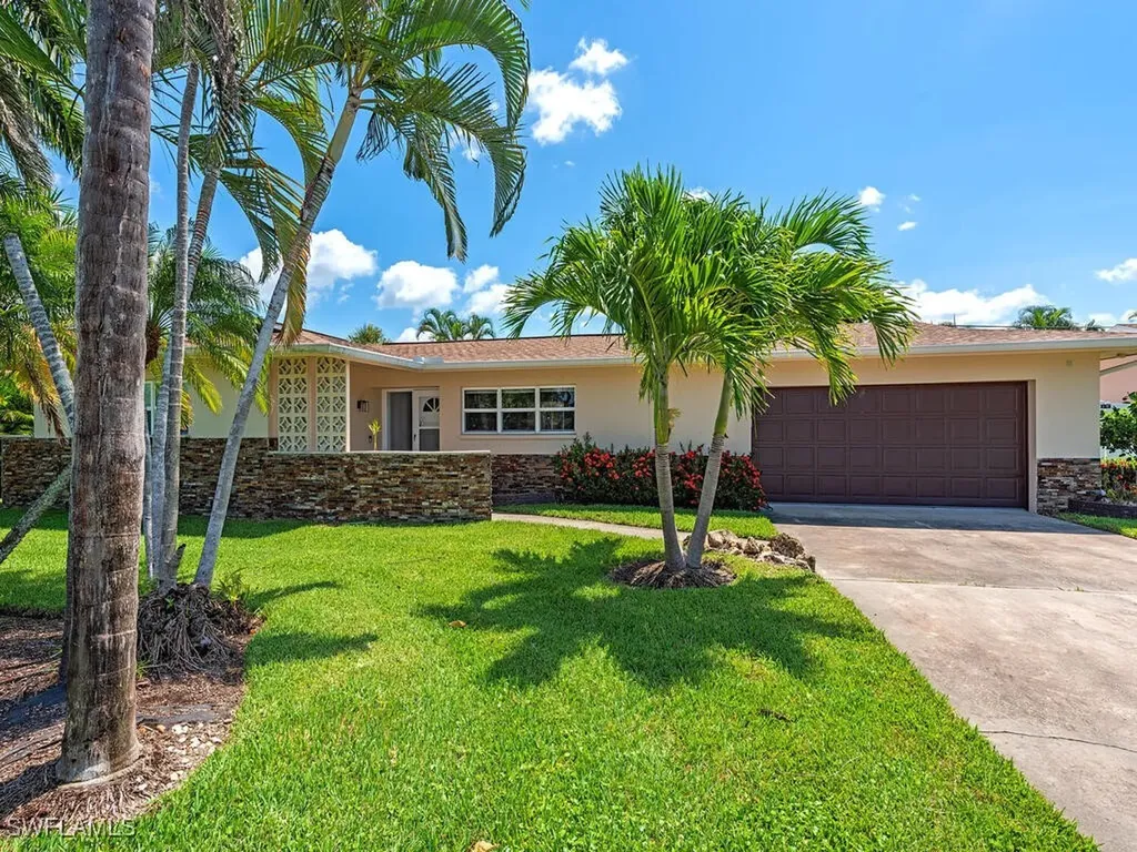 152 Coral Vine Drive Naples FL 34110