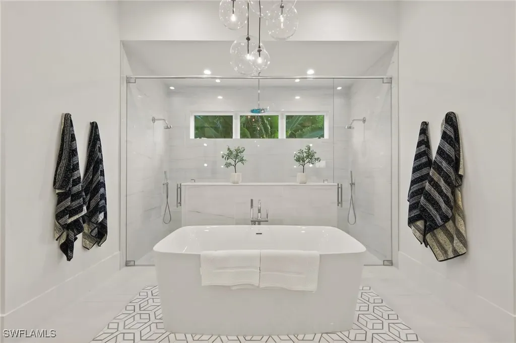 6253 Highcroft Drive Naples FL 34119