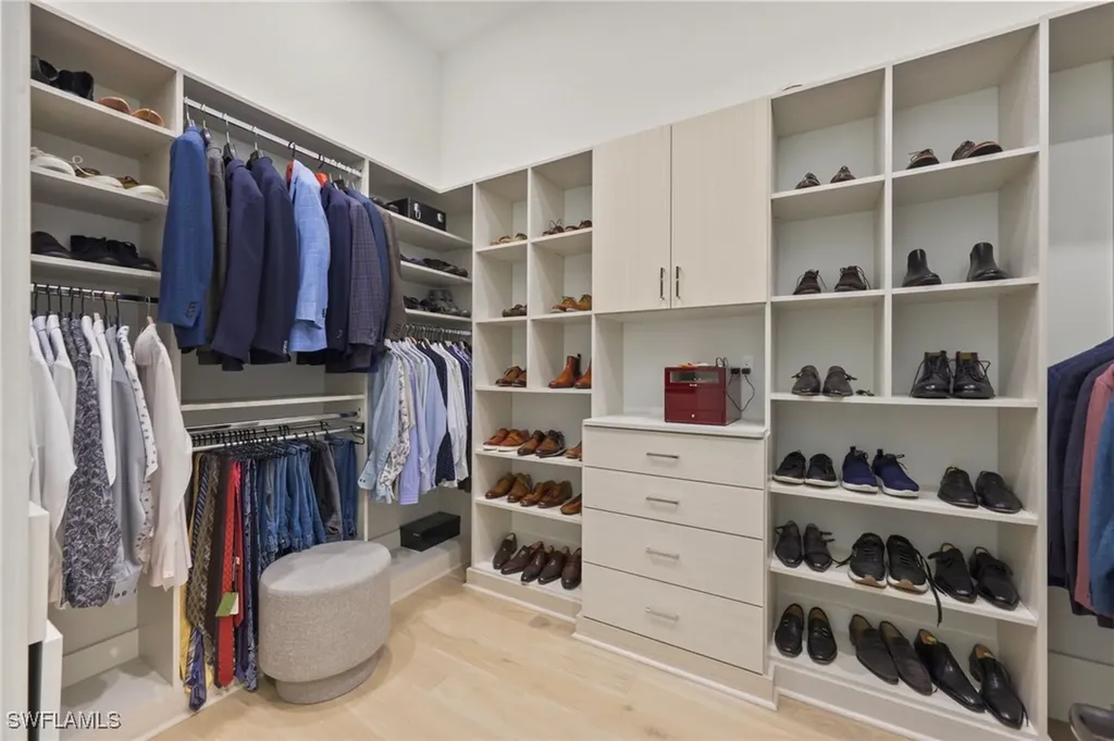 6253 Highcroft Drive Naples FL 34119