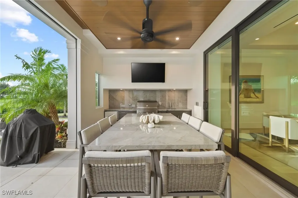 6253 Highcroft Drive Naples FL 34119