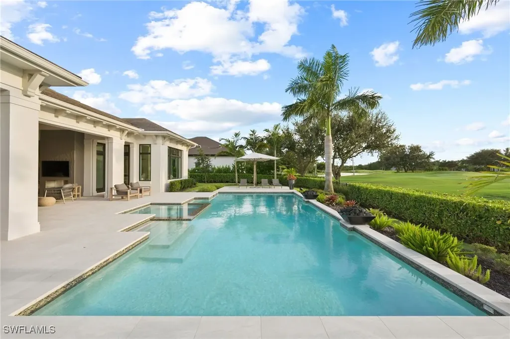 6253 Highcroft Drive Naples FL 34119