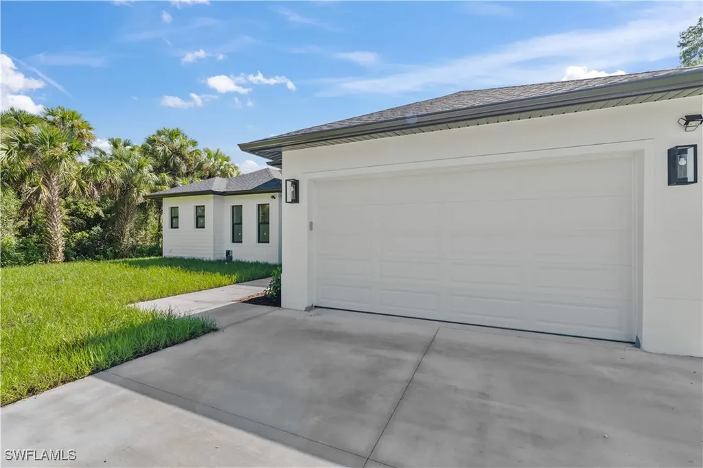 2132 Desoto Boulevard S Naples FL 34117