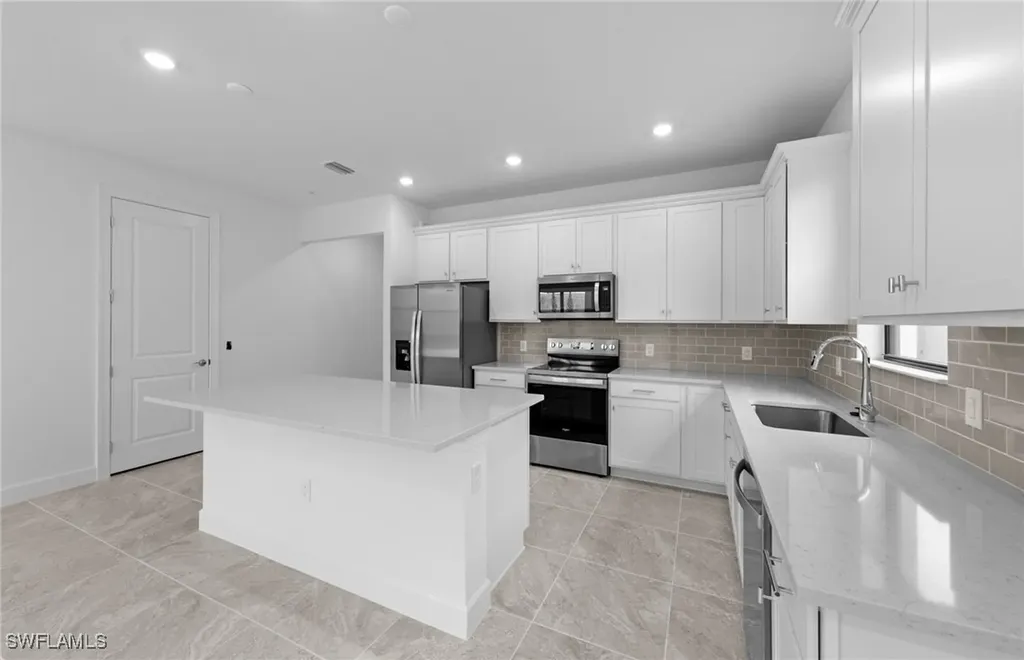 3861 Passion Vine Drive Alva FL 33920