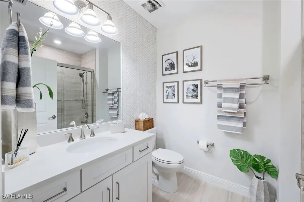 16348 Viansa Way Naples FL 34110