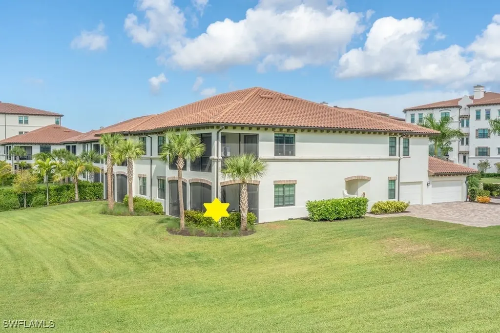 16348 Viansa Way Naples FL 34110