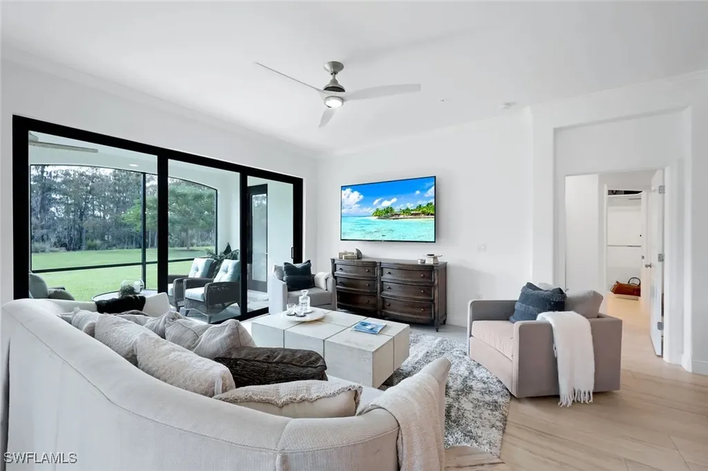 16348 Viansa Way Naples FL 34110