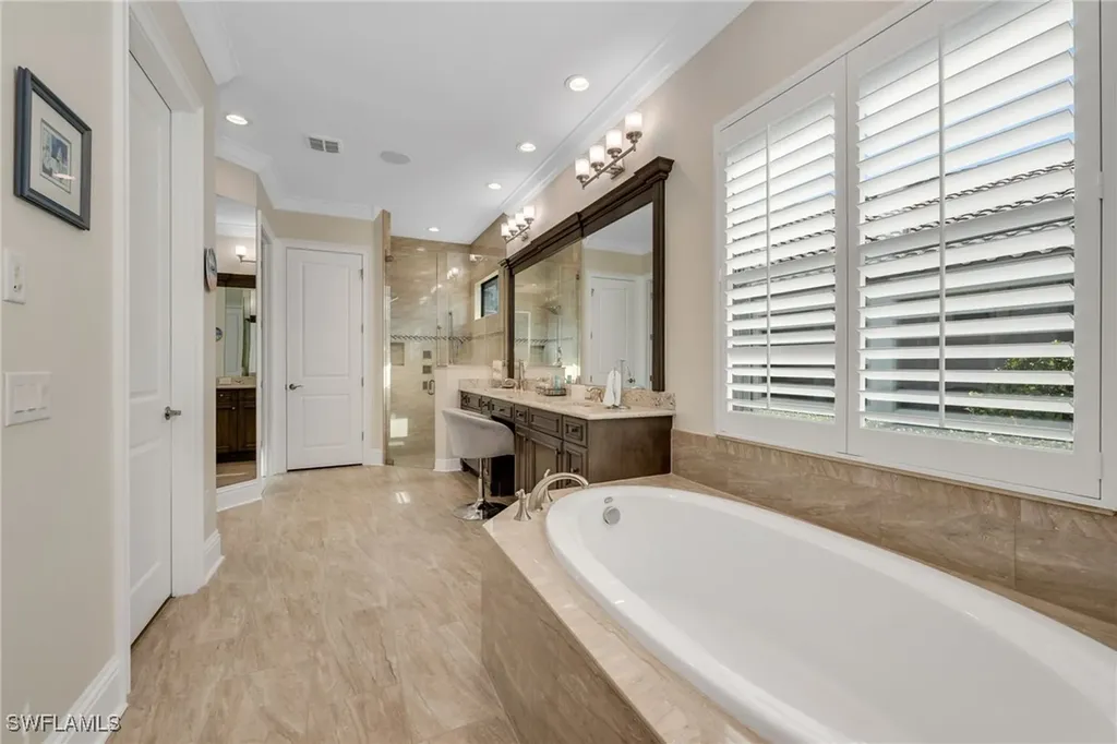 11958 Heather Woods Court Naples FL 34120