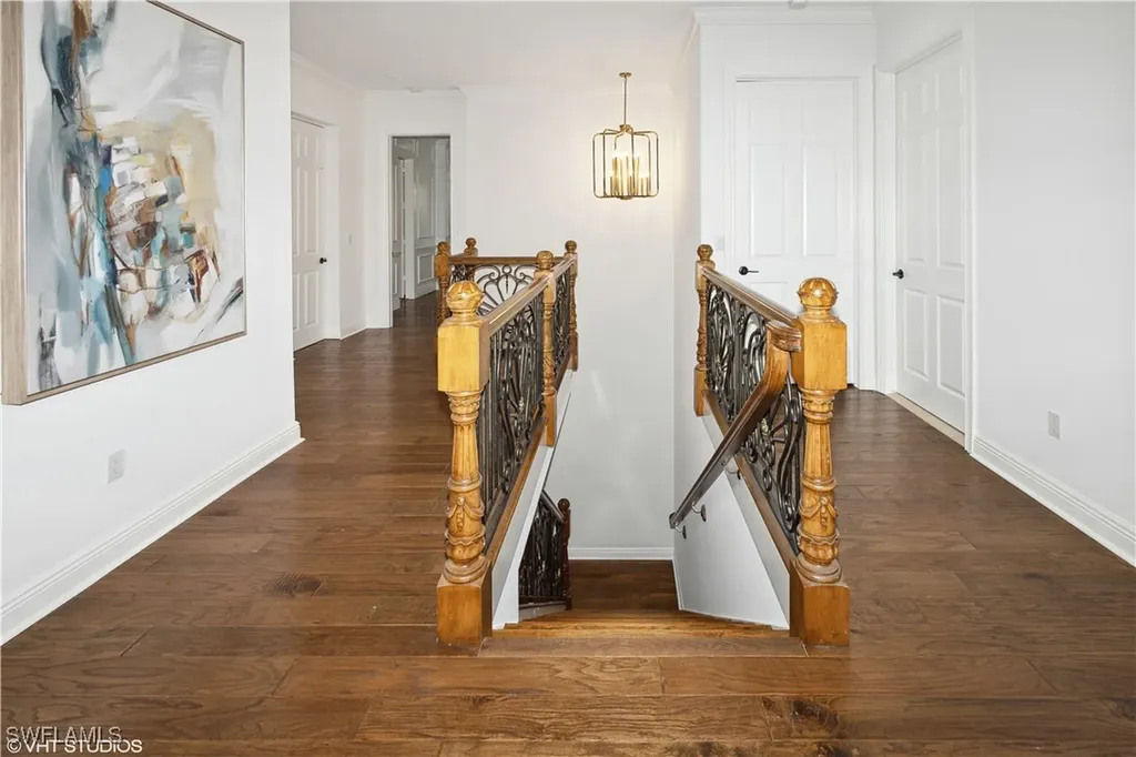 6501 Crown Colony Place Naples FL 34108
