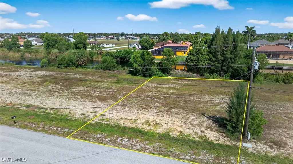 2059 NW 17th Street Cape Coral FL 33993