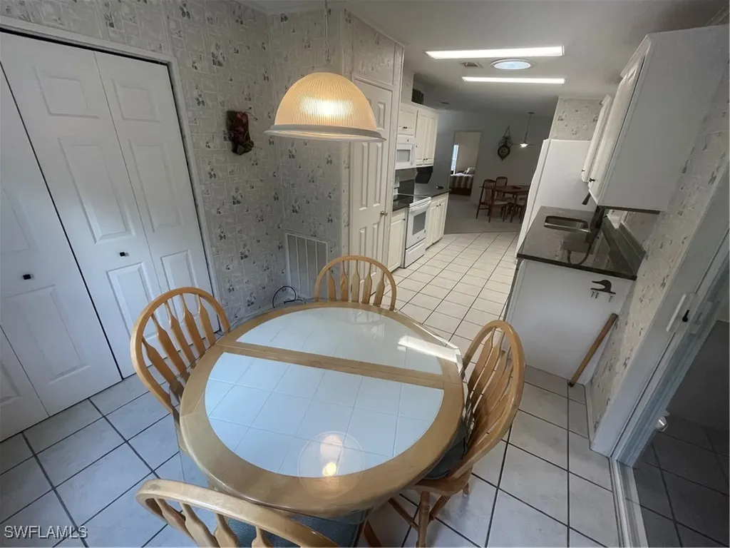 5870 Burrwood Court Fort Myers FL 33905