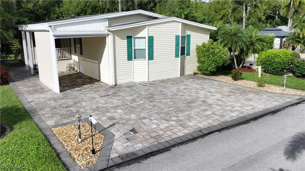 5870 Burrwood Court Fort Myers FL 33905