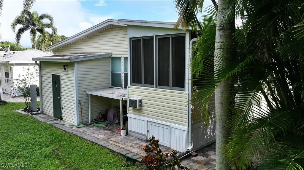 5870 Burrwood Court Fort Myers FL 33905