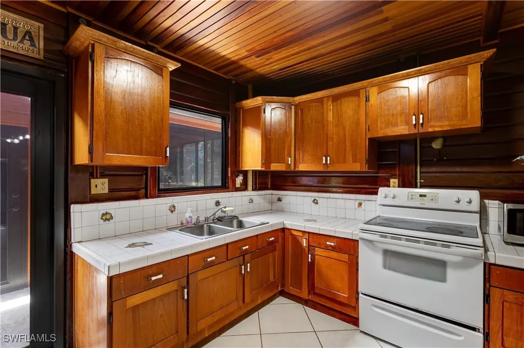 410 N Cabbage Palm Street Clewiston FL 33440