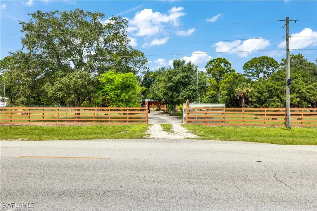 410 N Cabbage Palm Street Clewiston FL 33440