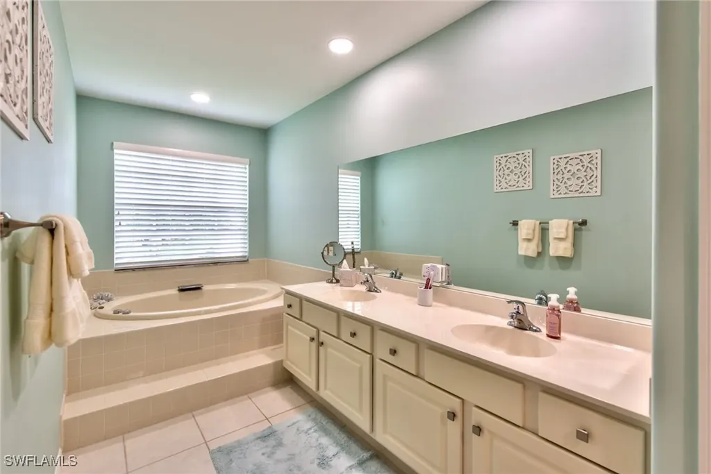 13270 Sherburne Circle Bonita Springs FL 34135
