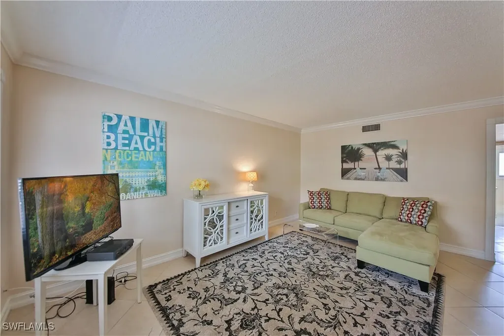 1100 Gulf Shore Boulevard N Naples FL 34102