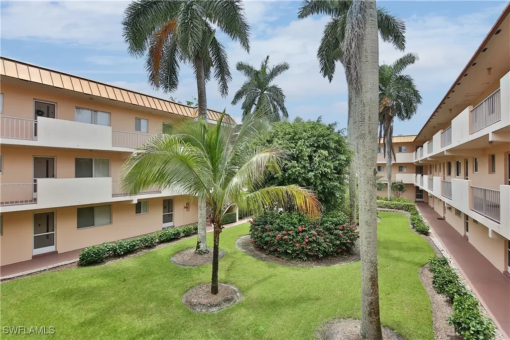 1100 Gulf Shore Boulevard N Naples FL 34102