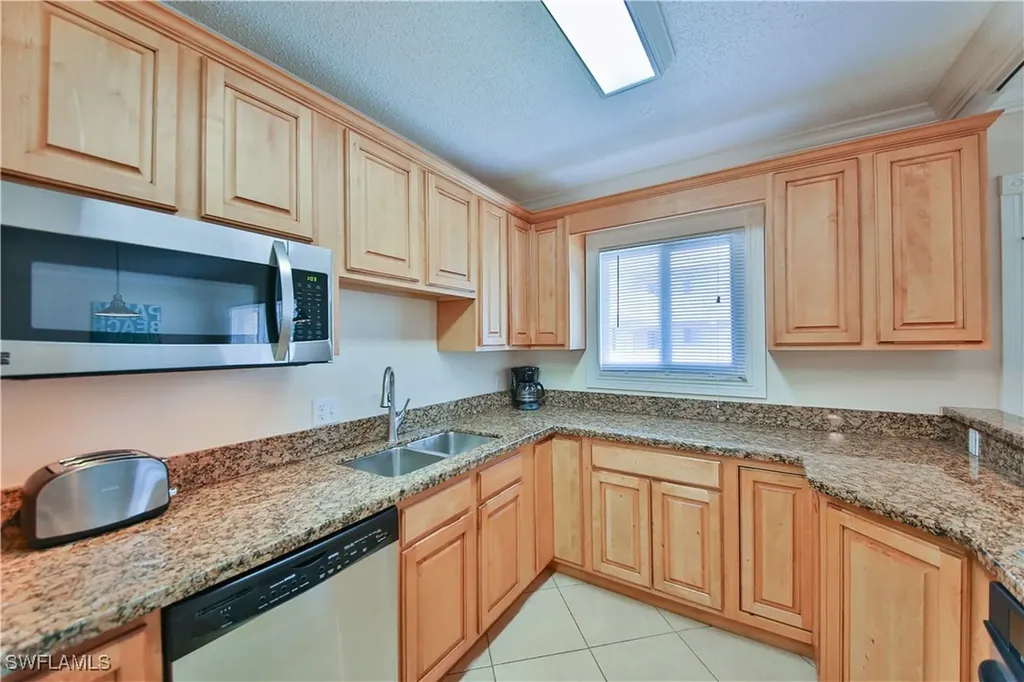 1100 Gulf Shore Boulevard N Naples FL 34102