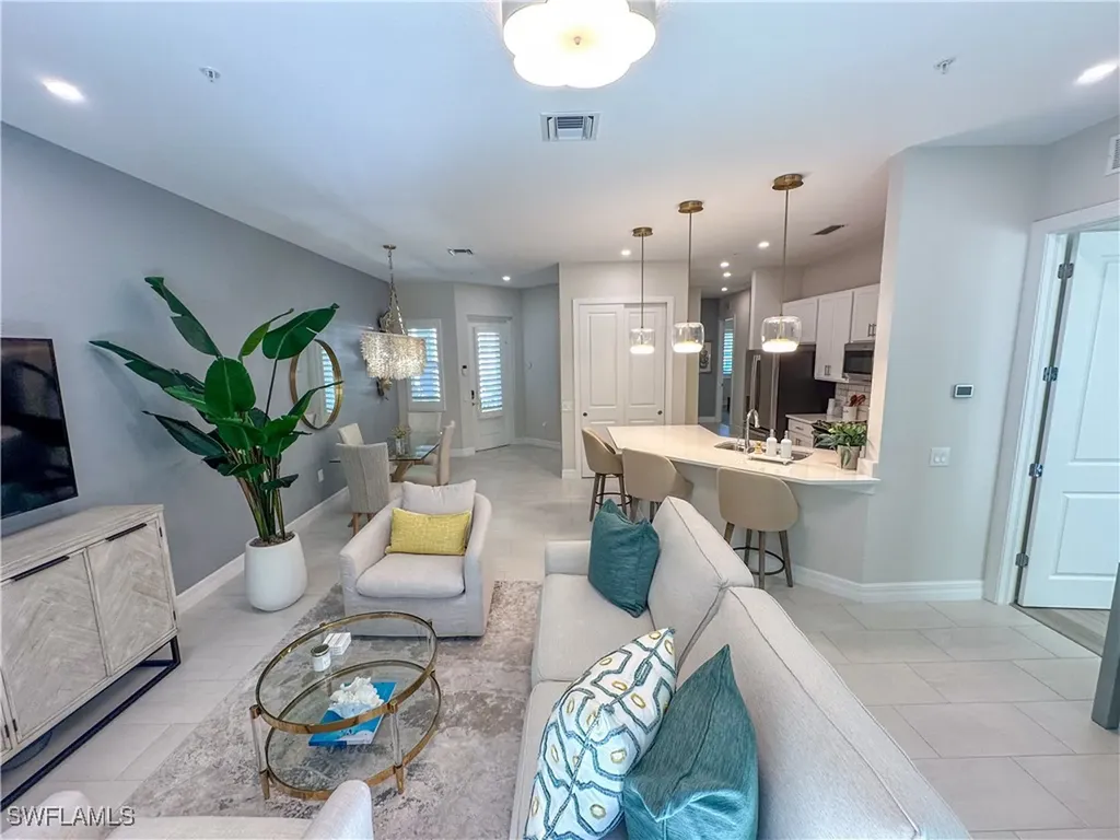 232 Indies Drive E Naples FL 34114