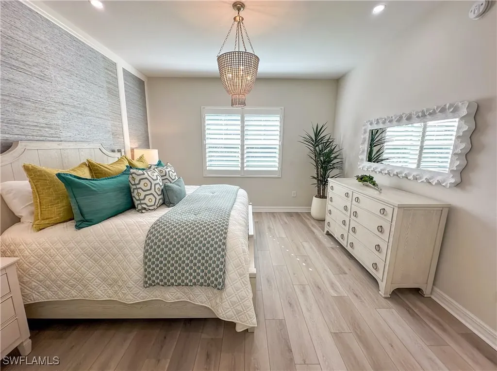 232 Indies Drive E Naples FL 34114