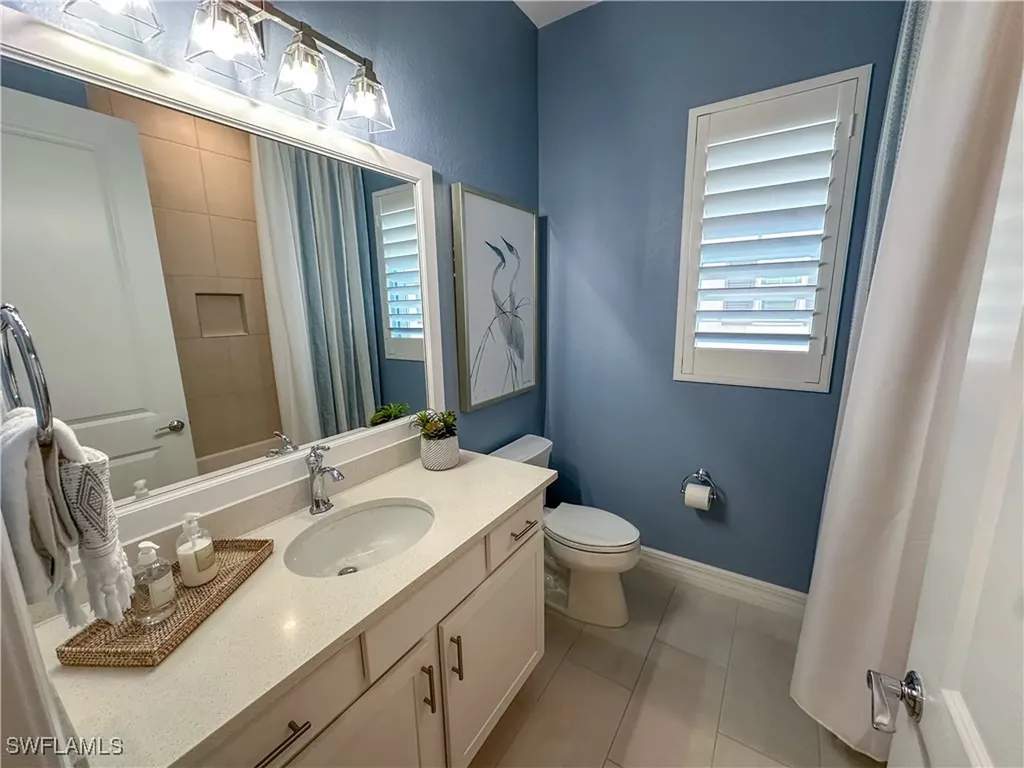 232 Indies Drive E Naples FL 34114