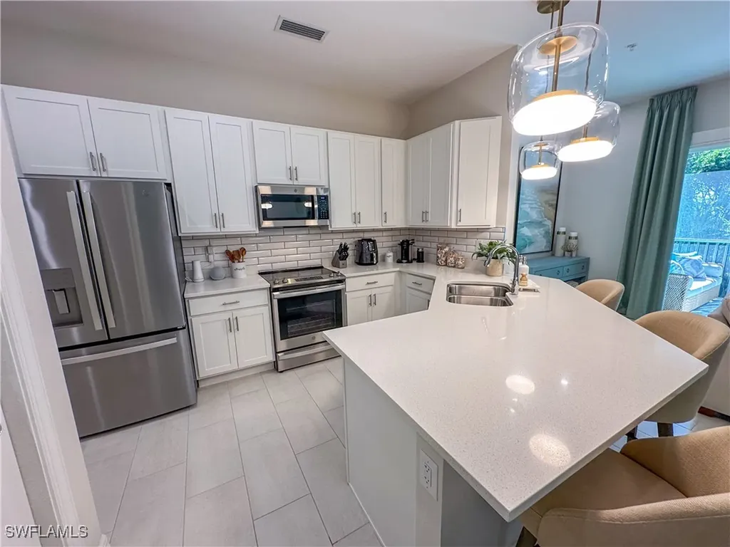 232 Indies Drive E Naples FL 34114