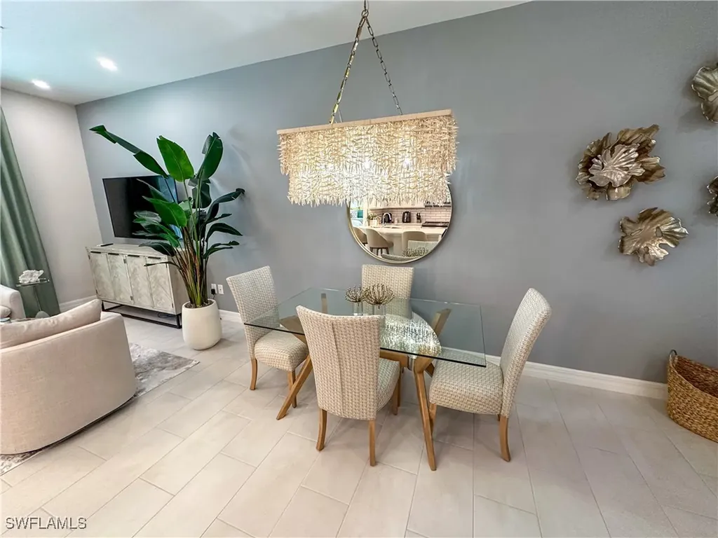 232 Indies Drive E Naples FL 34114