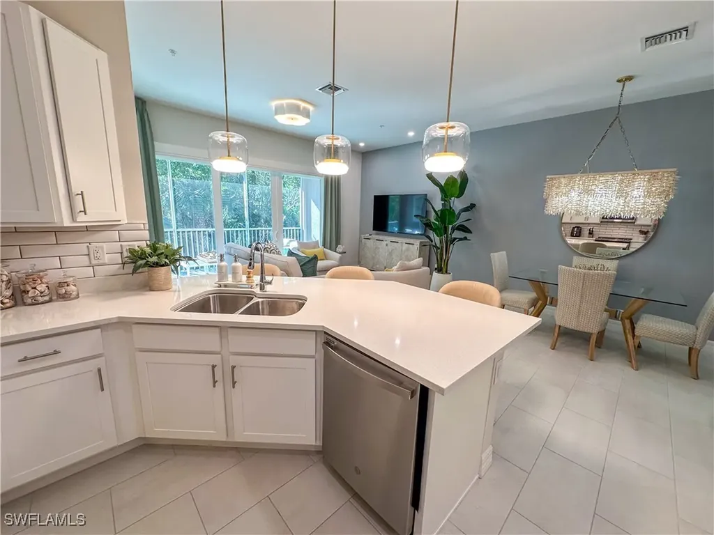 232 Indies Drive E Naples FL 34114