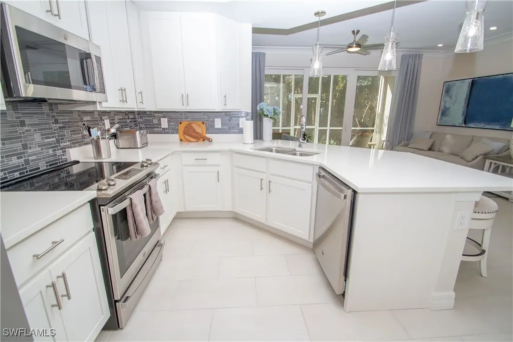 232 Indies Drive E Naples FL 34114