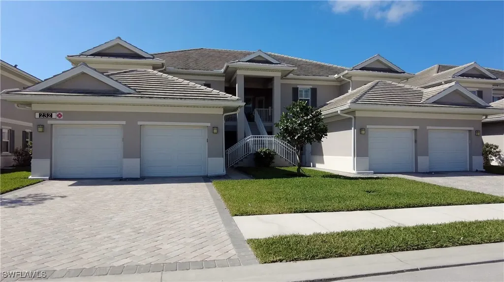 232 Indies Drive E Naples FL 34114