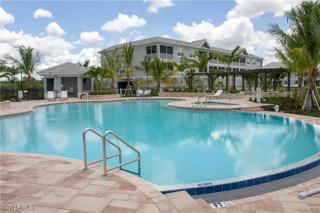 232 Indies Drive E Naples FL 34114