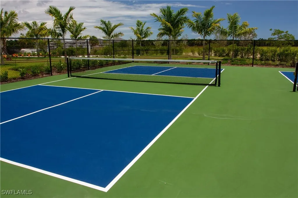 232 Indies Drive E Naples FL 34114
