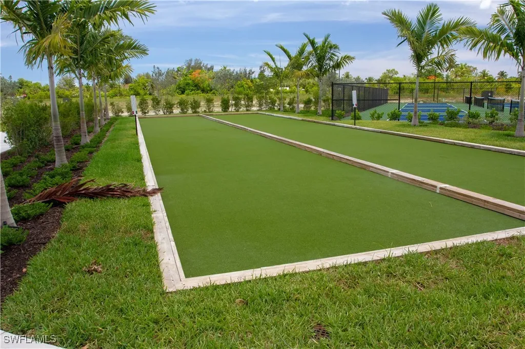 232 Indies Drive E Naples FL 34114